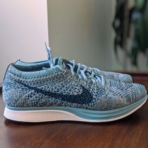 *SOLD* Nike Flyknit Racer Blueberry 6.5M 8W EUC
